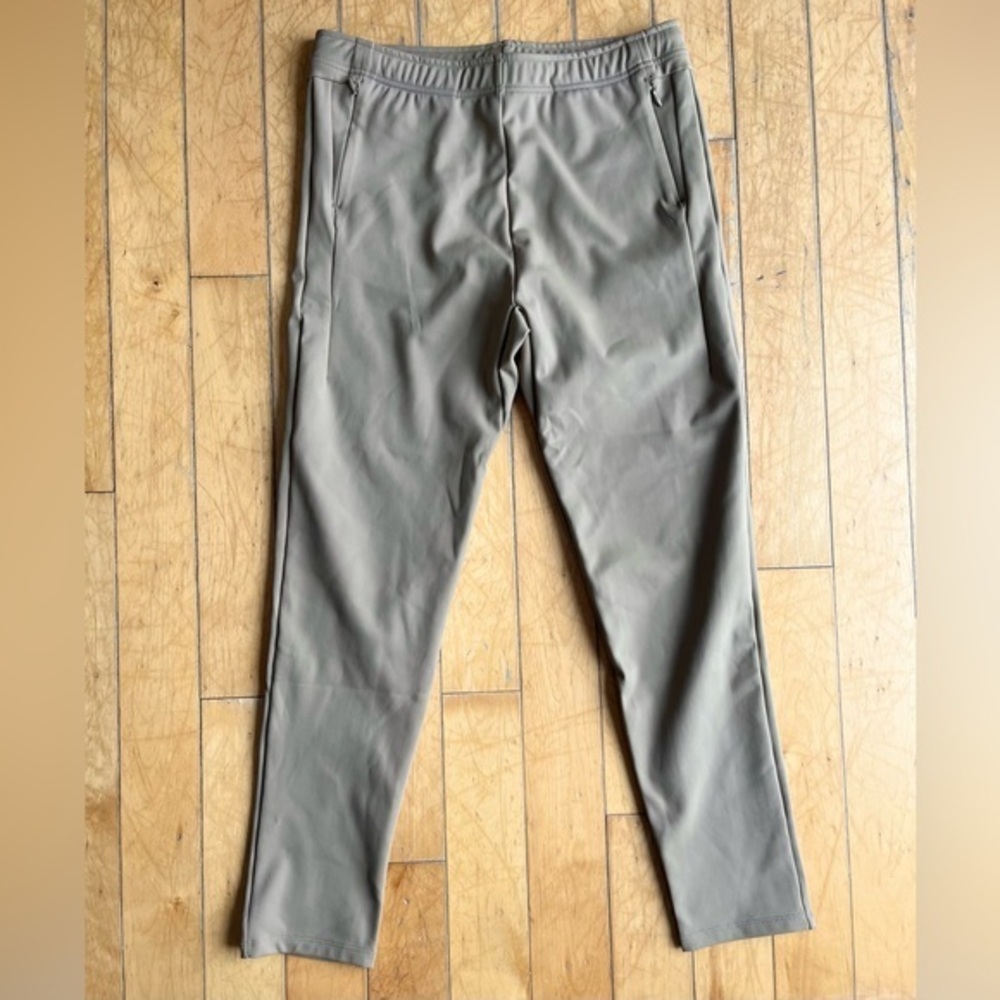 Zyia Activewear Performance Beige Pants Joggers Size Medium